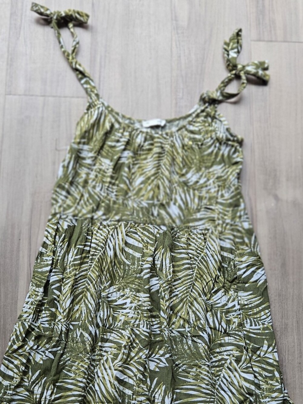 beachlunchlounge Olive & White Palm-Print Maxi Dress Size M